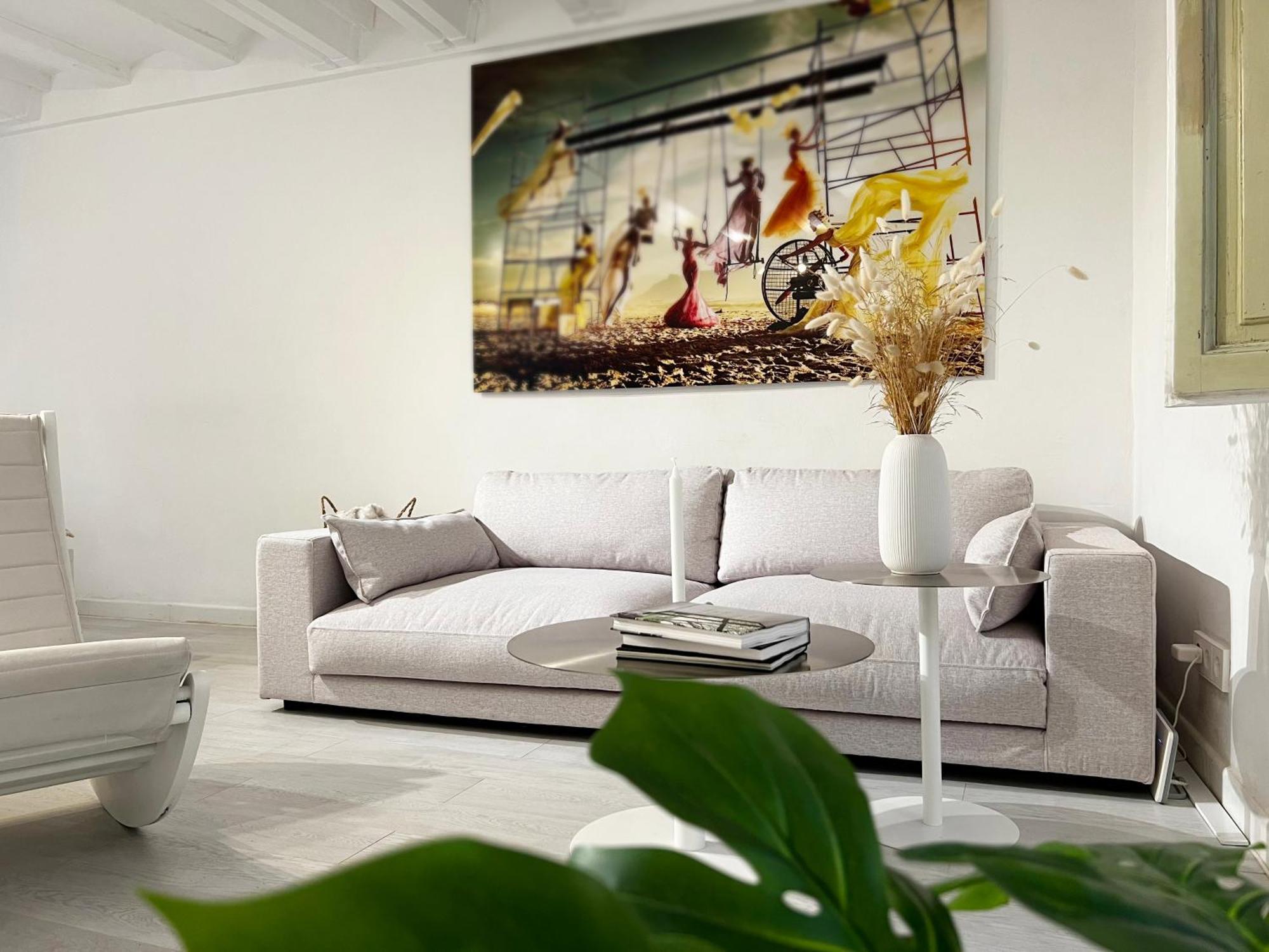 White Apartment *